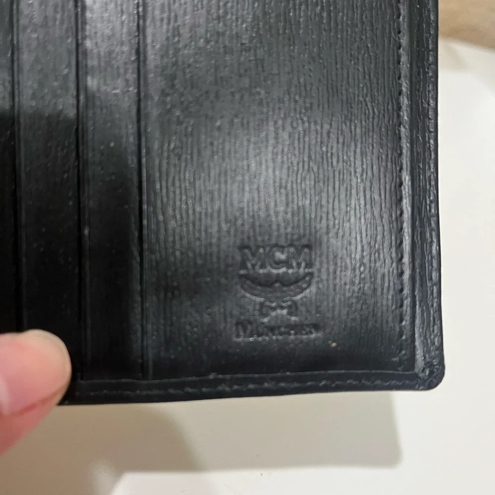 MCM MENS BLACK WALLET